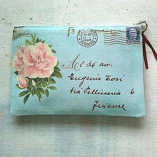 一款薄荷色LABUBU被拍出108万(天价成交！一款薄荷色LABUBU手袋竟拍出百万天价！