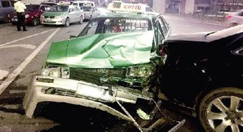 男孩骑车划伤宝马 狂追两条街认错 男孩骑车划伤宝马 狂追两条街认错
