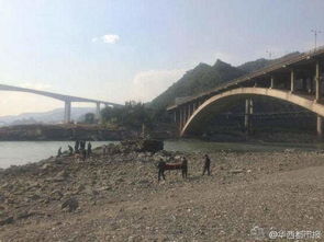 火灾鞋厂楼顶蓄水池打捞出多具遗体 火灾鞋厂楼顶蓄水池打捞出多具遗体